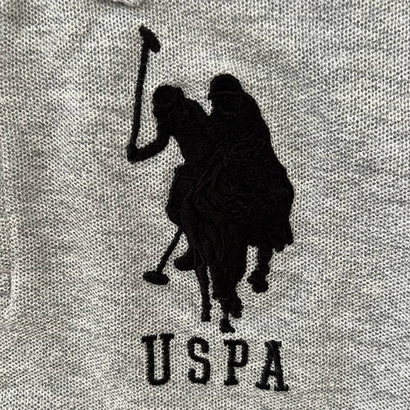 Grey short sleeved US Polo Assn. - Picture 3 of 5